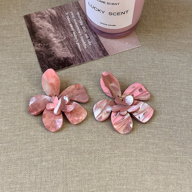 Wholesale Super fairy retro ink resin flower earrings