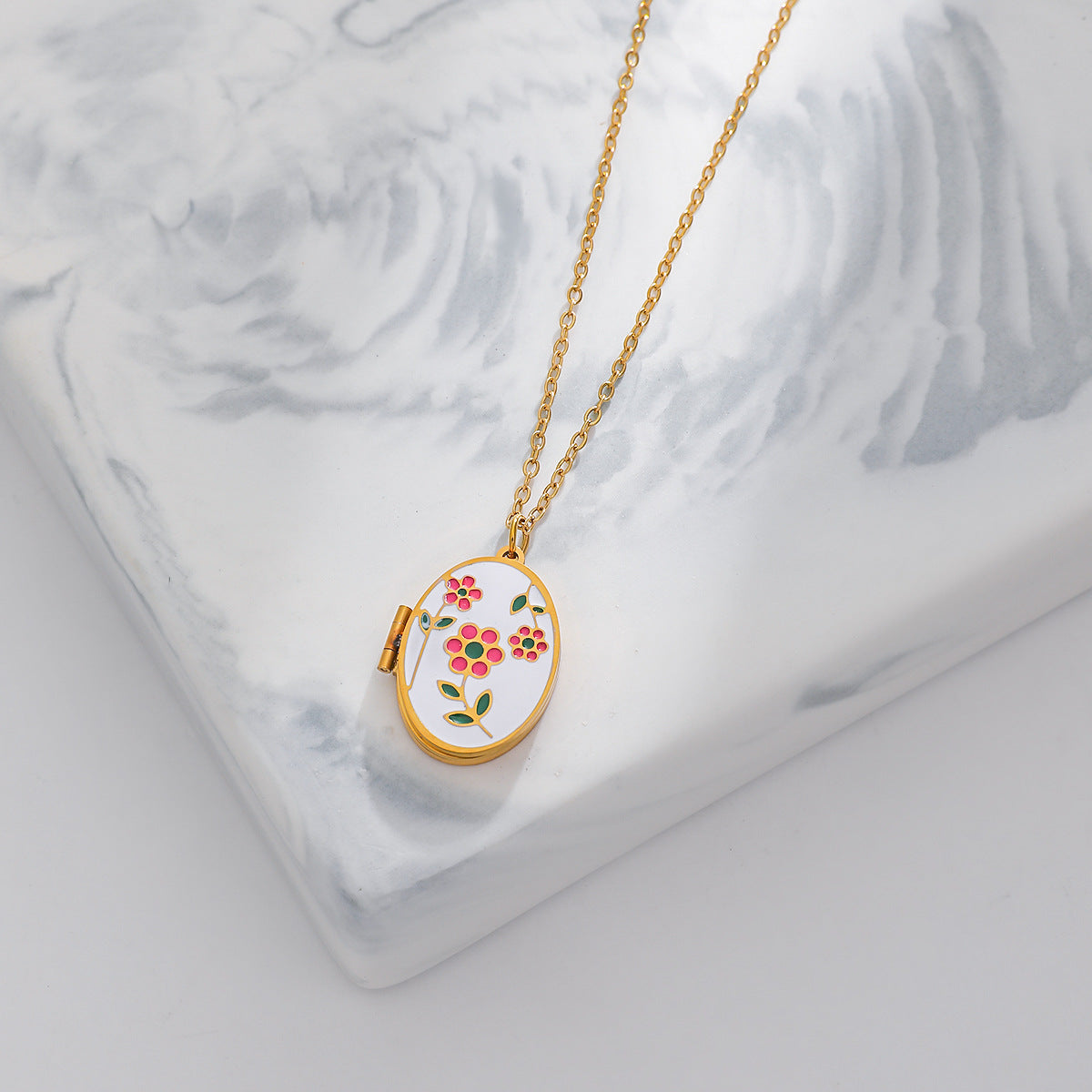 Wholesale Stainless Steel Heart Openable Photo Locket Necklace Fashion Accessory Gift