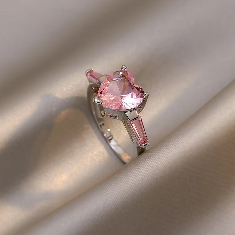 Wholesale  luxury pink lovely ring full diamond zircon light luxury  ring