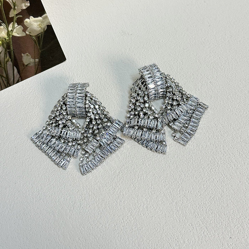 Wholesale  light luxury flash diamond zircon skirt tassel earrings