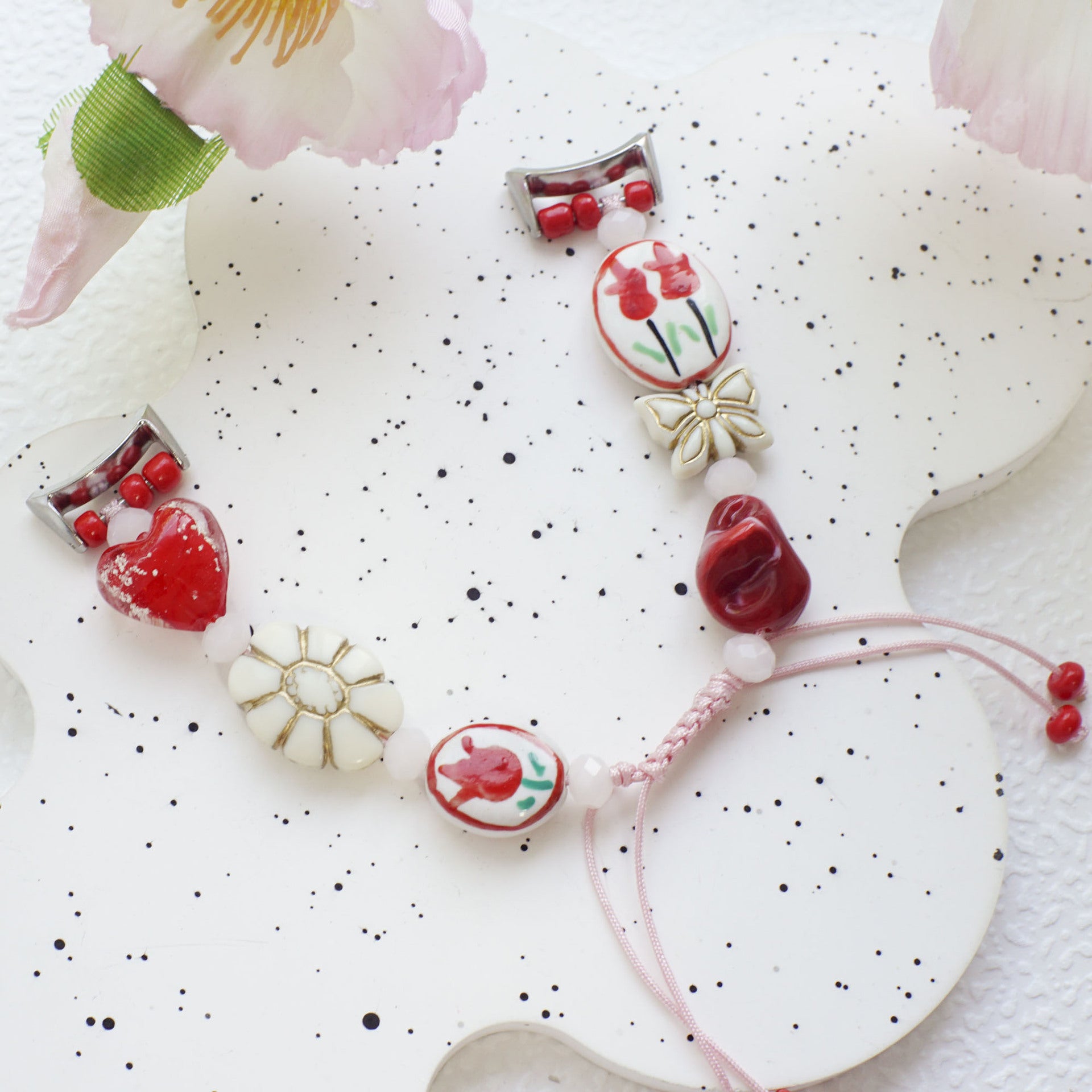 Wholesale Sweet Handmade Beaded Flowers Heart Adjustable Bracelet