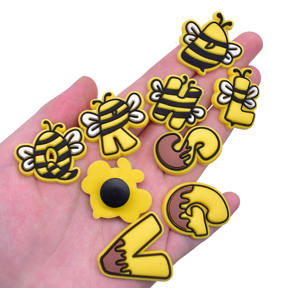 Wholesale Random 100pcs Small Bee PVC Soft Rubber Shoe Buckle Decoration ACC-SC-RYY055