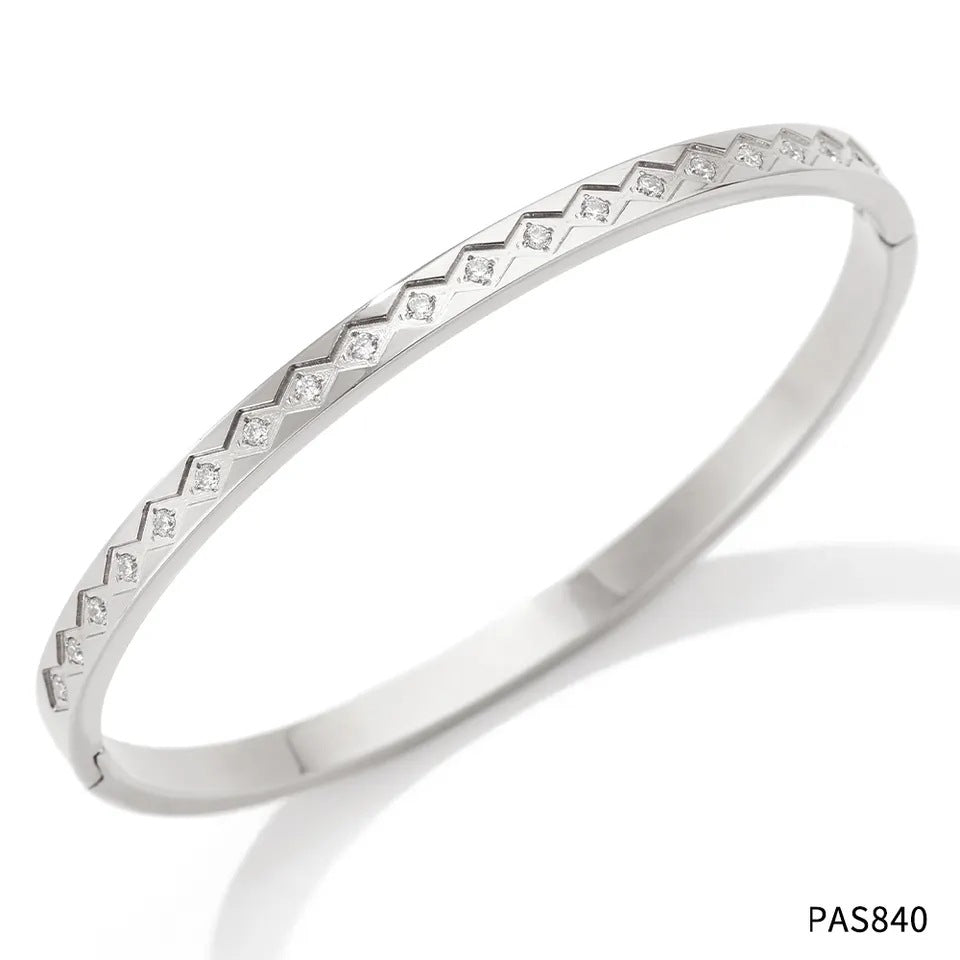 Wholesale  Stainless Steel Multi-color Diamond-embedded Solid Ring Bracelet