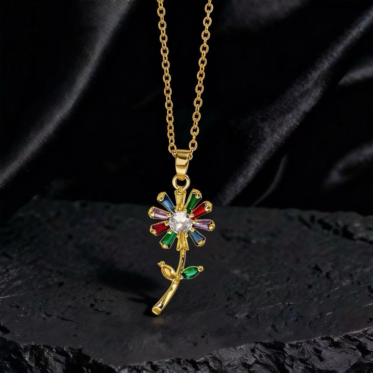 Wholesale Gold Plated Copper Zircon Sunflower Necklace Layering Jewelry For Women Trendy Party Fashion Accessory Everyday Wear Boutique Resale