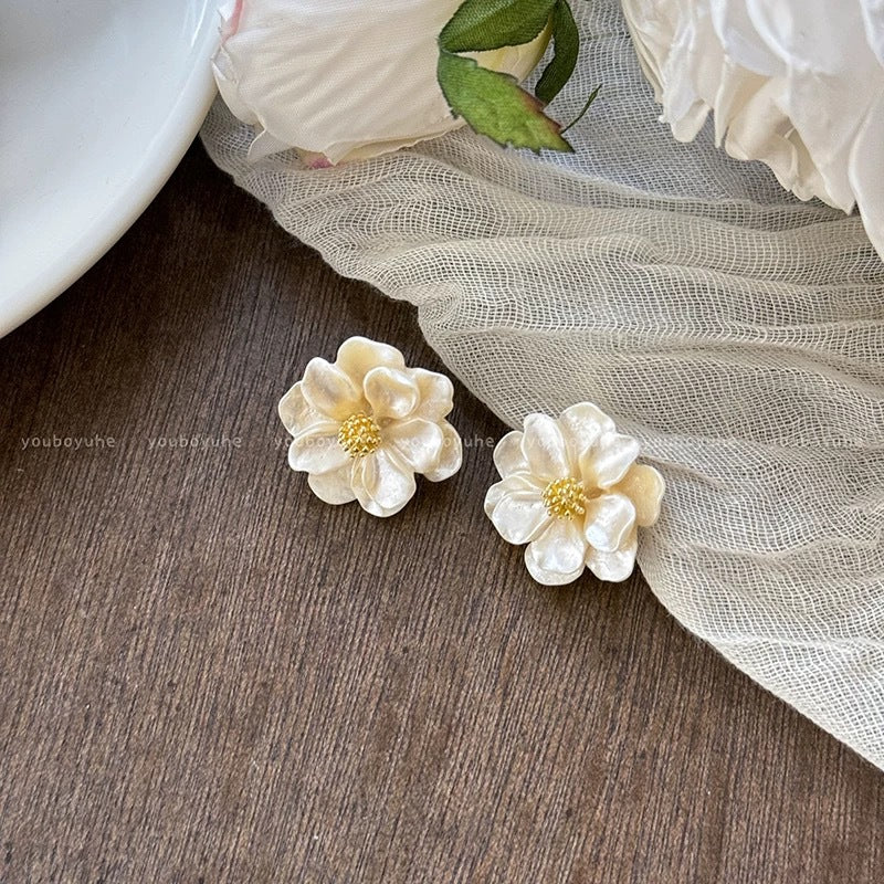 Wholesale  Fashion Sunflower Earrings