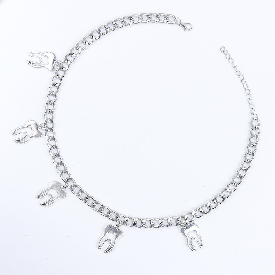 Wholesale Stylish  Skull Demon Teeth Pendant Necklace Silver Tone Zinc Alloy Gothic Chic Jewelry Accessory