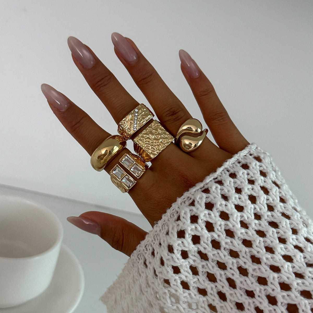 Wholesale Hollow irregular retro alloy pleated ring set