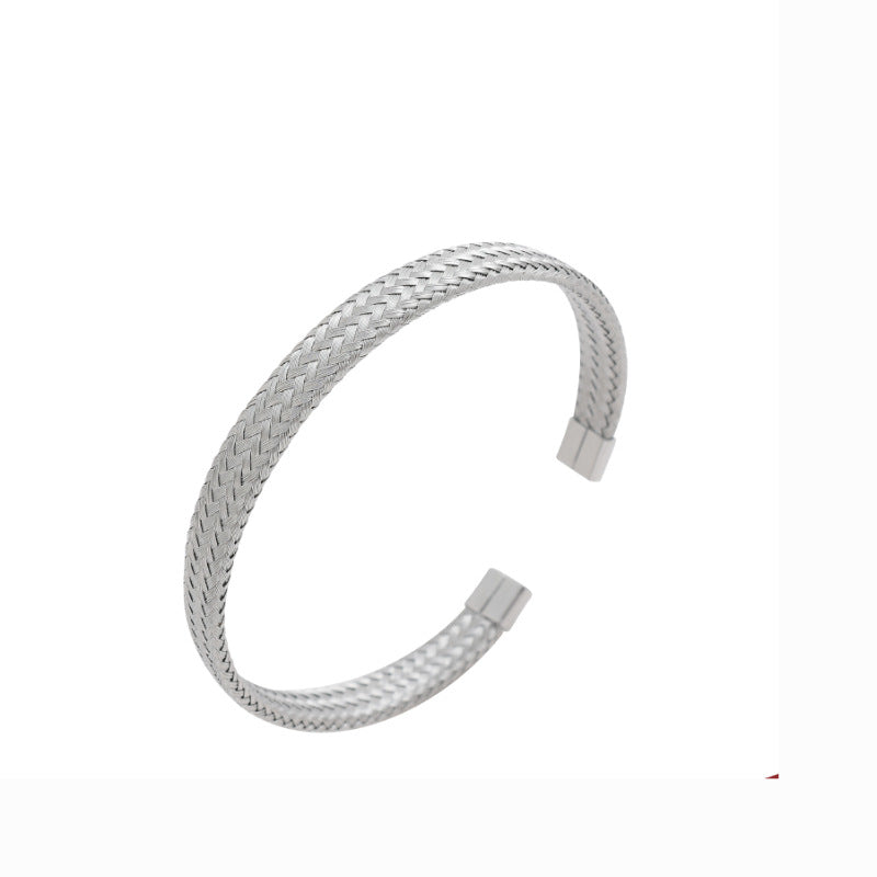 Bracciale intrecciato a maglia a forma di C in acciaio al titanio all'ingrosso