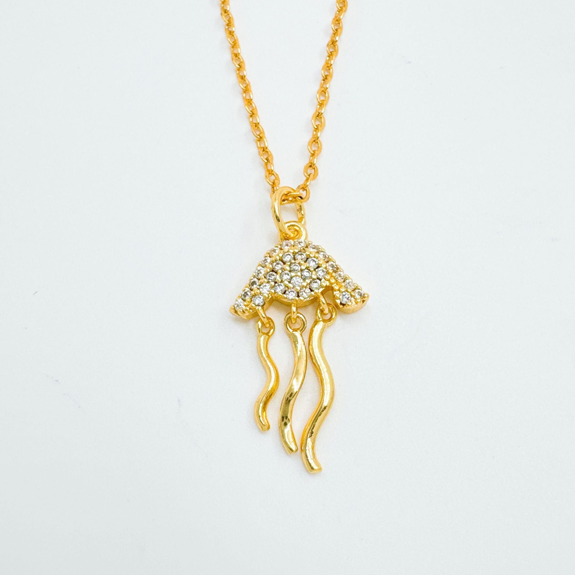 Wholesale Copper Gold Plated Jellyfish Pendant Necklace,  Fashion Jewelry Accessory for Everyday Wear
