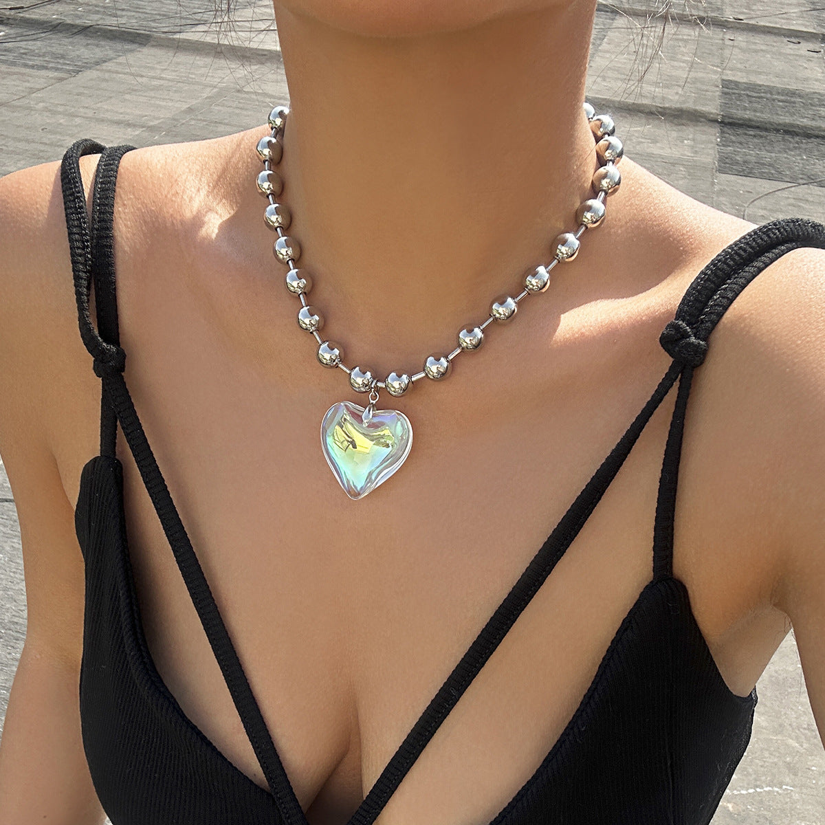 Wholesale Heart-Shaped Choker Necklace Gold Electroplated Glass Pendant Boutique Resale