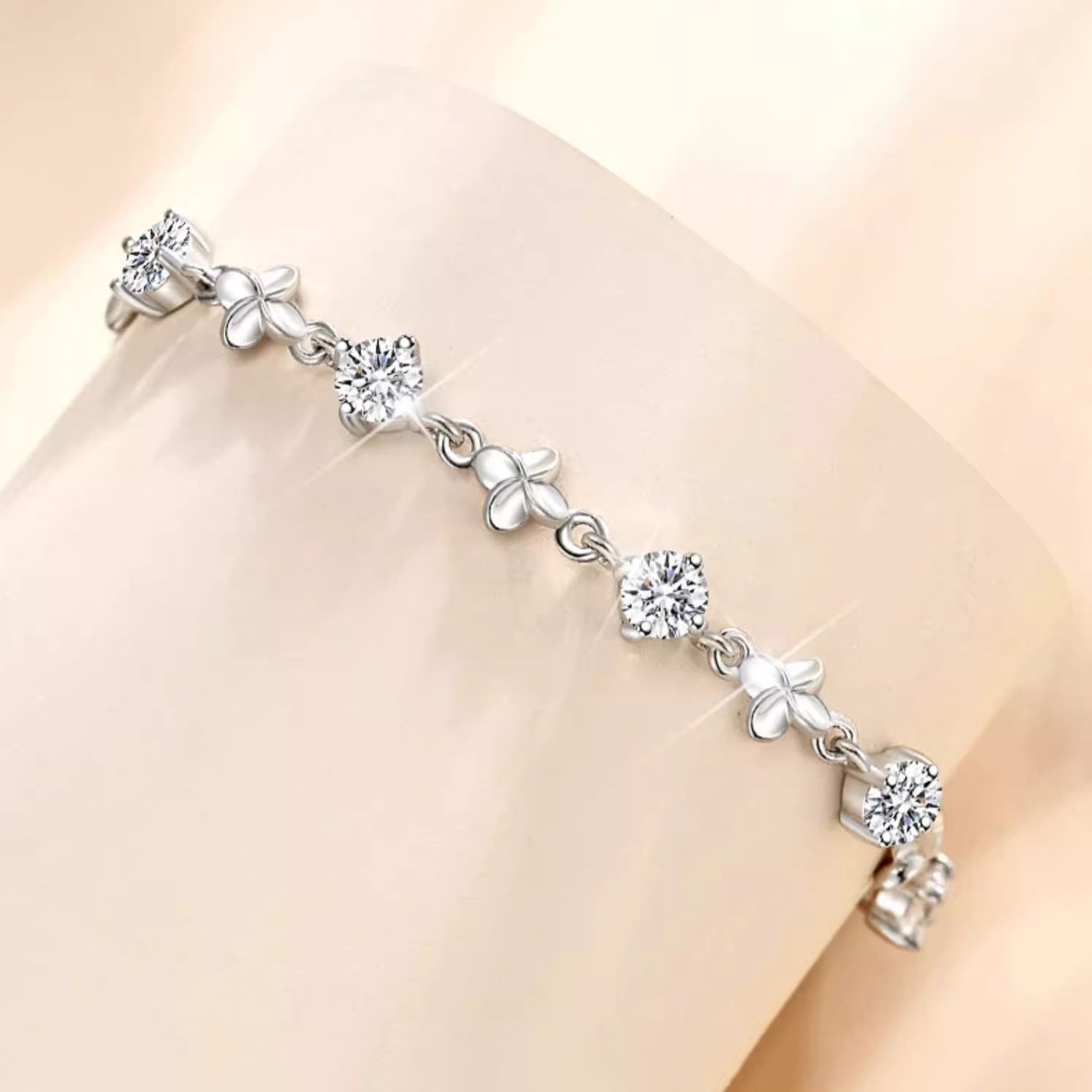 Wholesale Lucky Four-leaf Clover Bracelet
