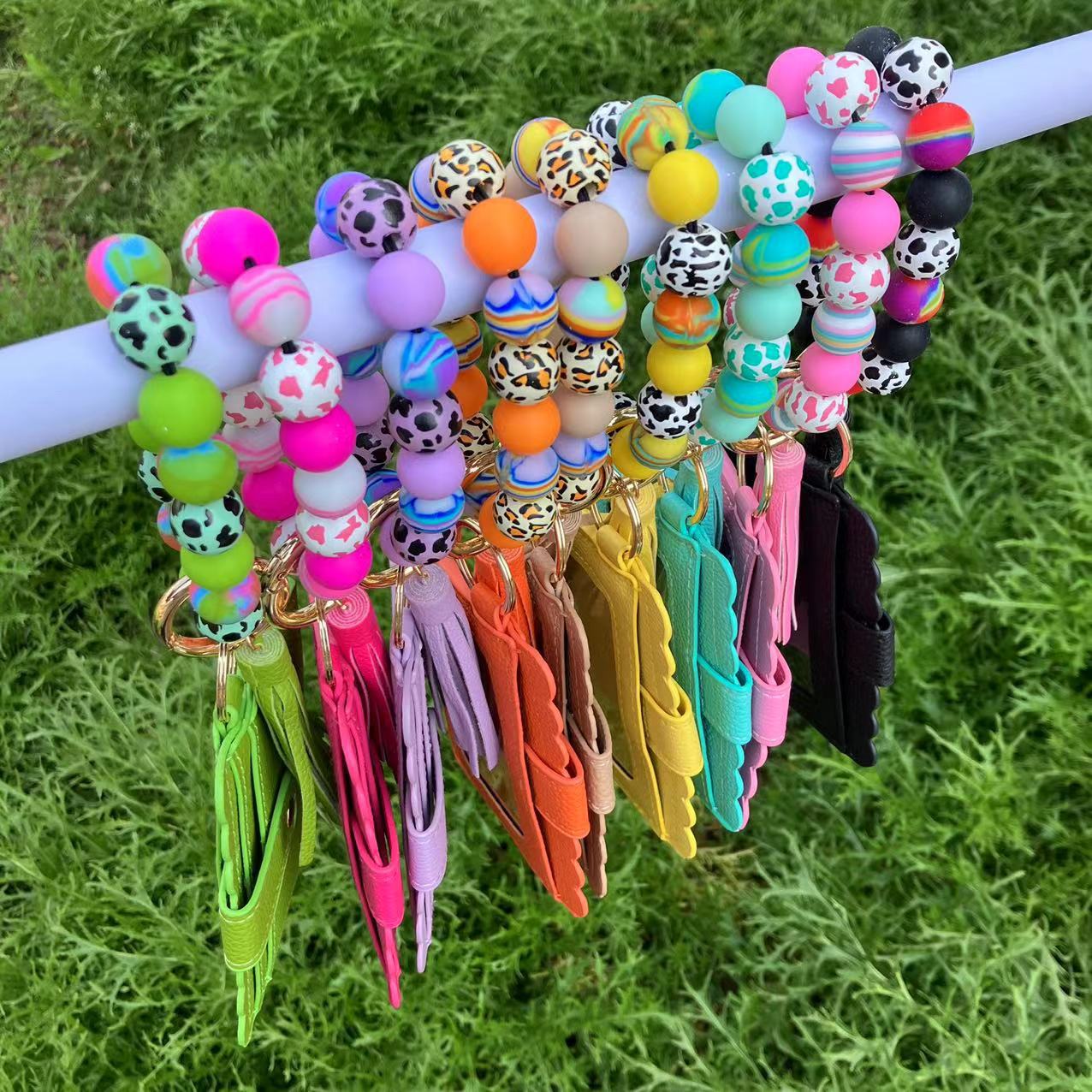Wholesale Colorful Cow Print Leopard Print Silicone Beaded Card Holder Wristlet Keychain ACC-KC-QiuXue017
