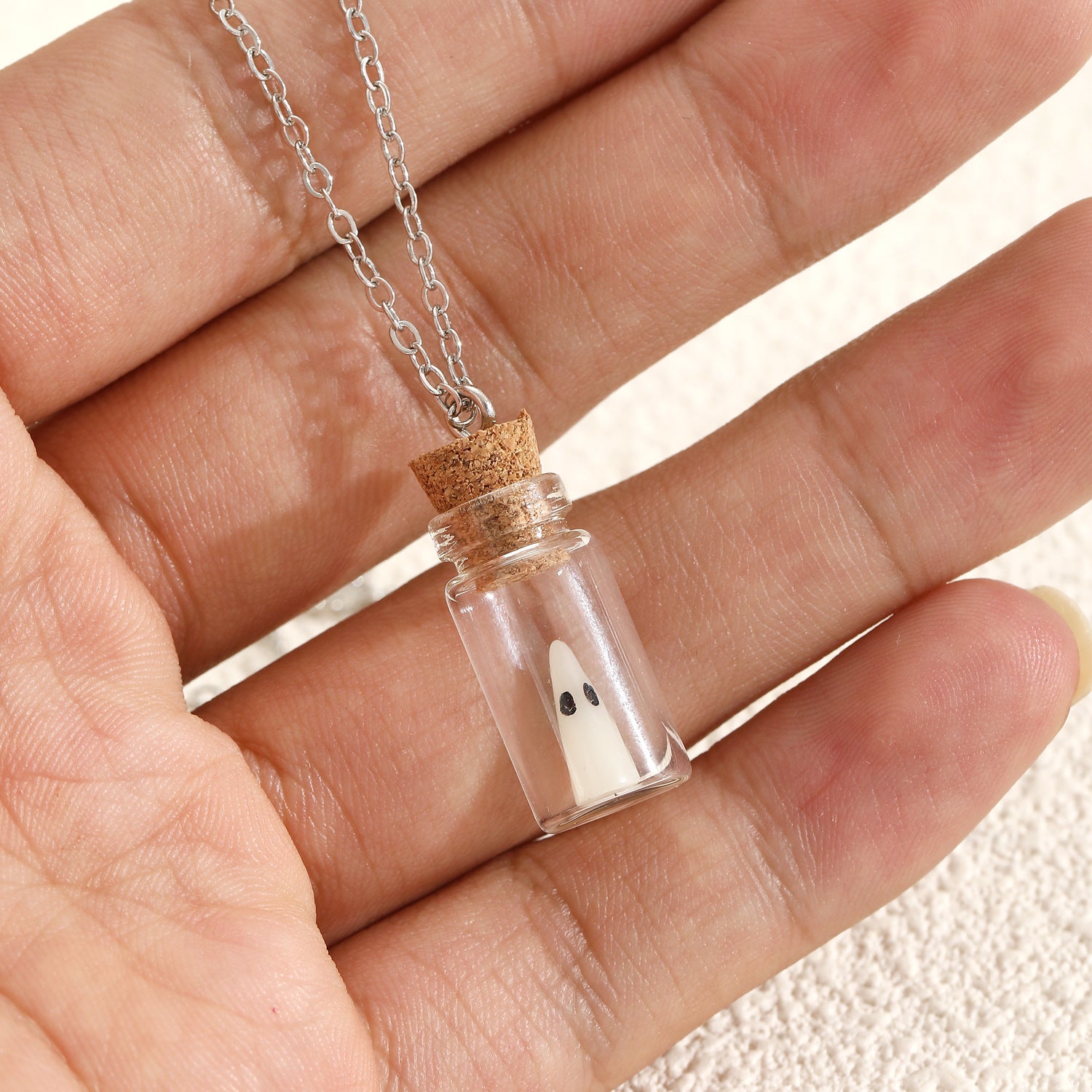 Wholesale  Glow-in-the-Dark Ghost Pendant Necklace Resin Handmade Fashion Accessory