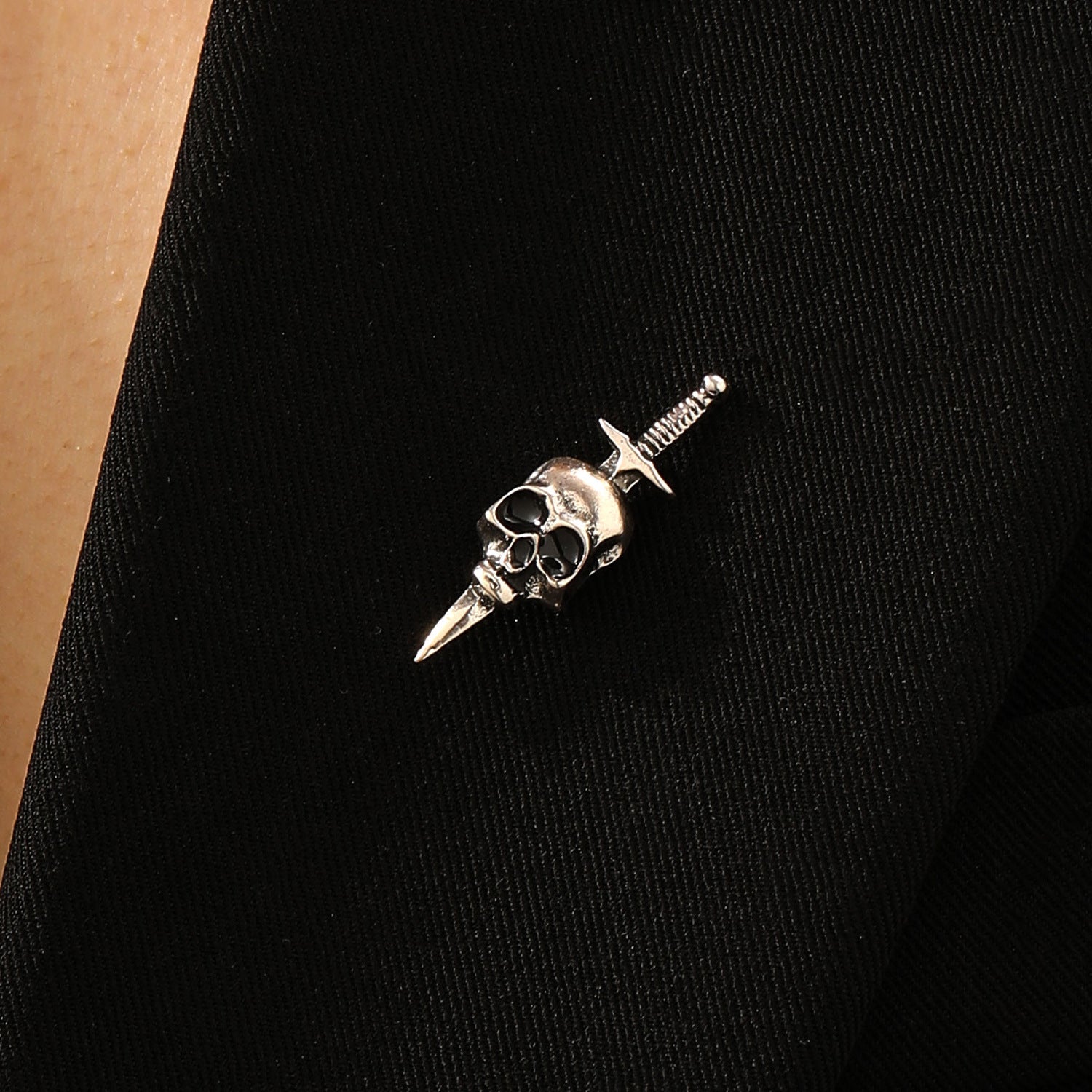 Wholesale Zinc Alloy Electroplated Skull Brooch  Unisex Gift for Resale