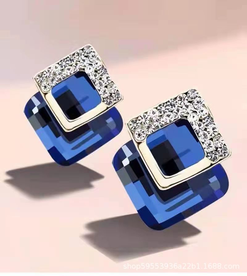Wholesale Fairy Wind Style Square Earrings Fashion Accessory for Women