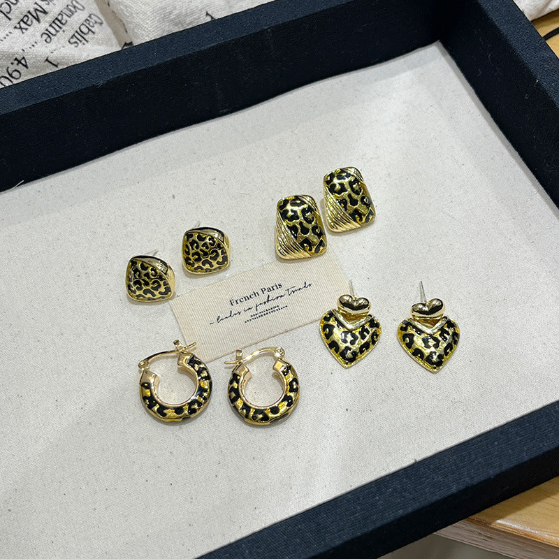 Wholesale Elegant Leopard Geometric Heart Earrings
