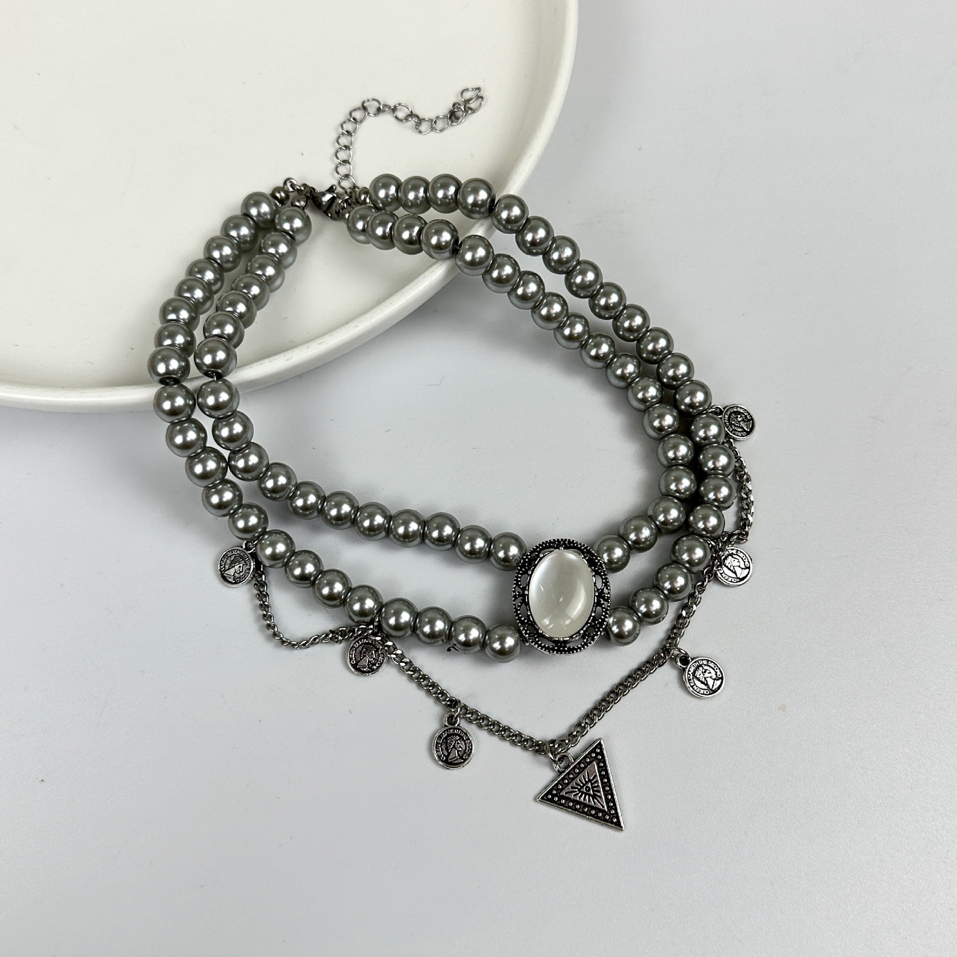 Wholesale Light luxury gray pearl necklace