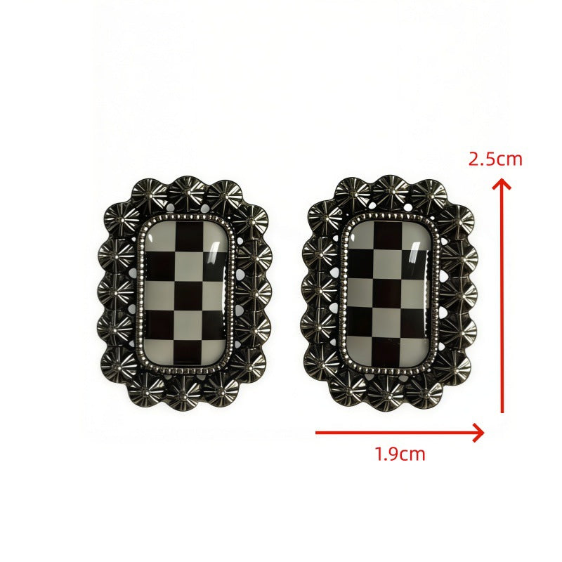 Wholesale Retro Western Style Geometric Black and White Checkerboard Earrings