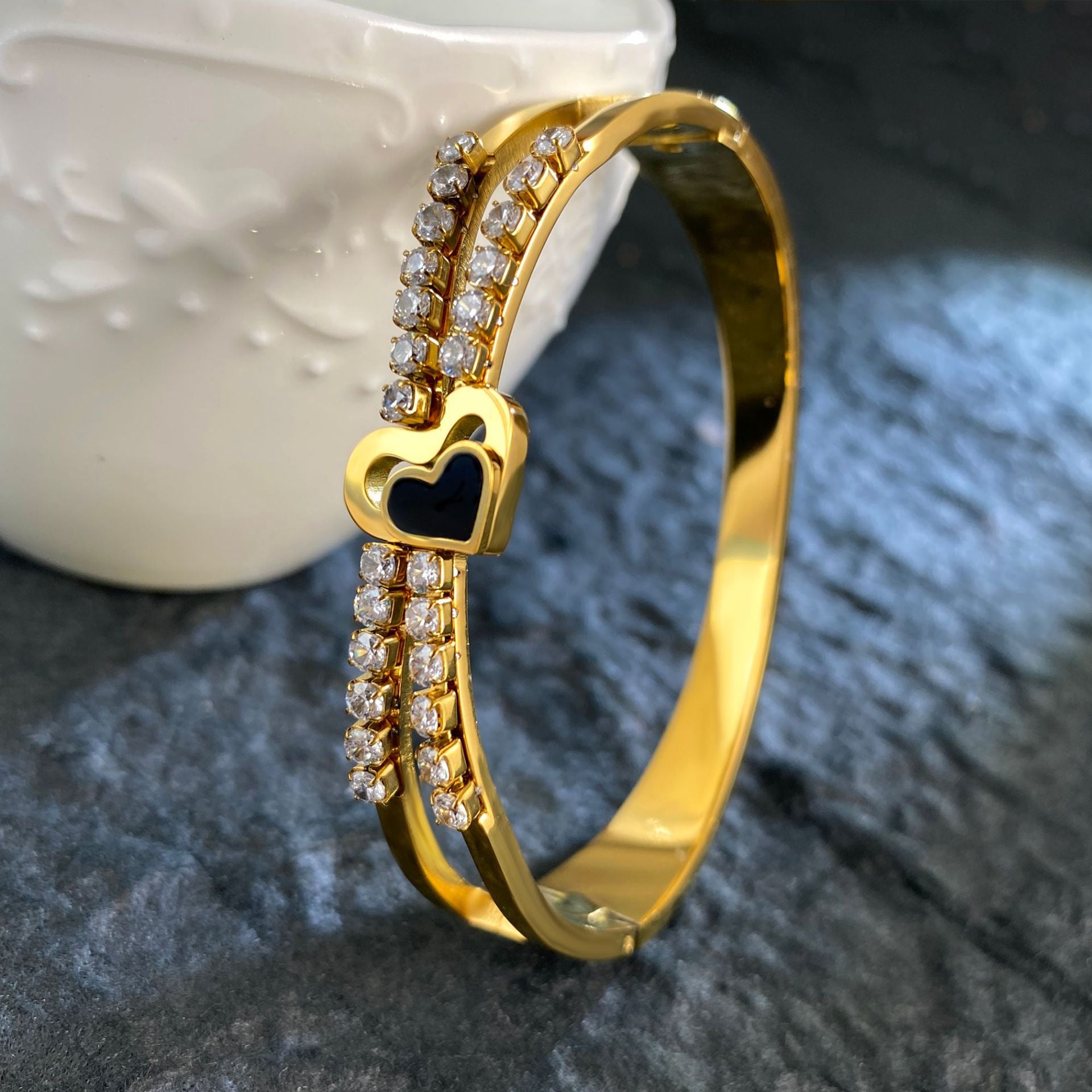 Wholesale Titanium Steel Plated 18K Gold High-end Luxury Bracelet ACC-BT-YuXun009