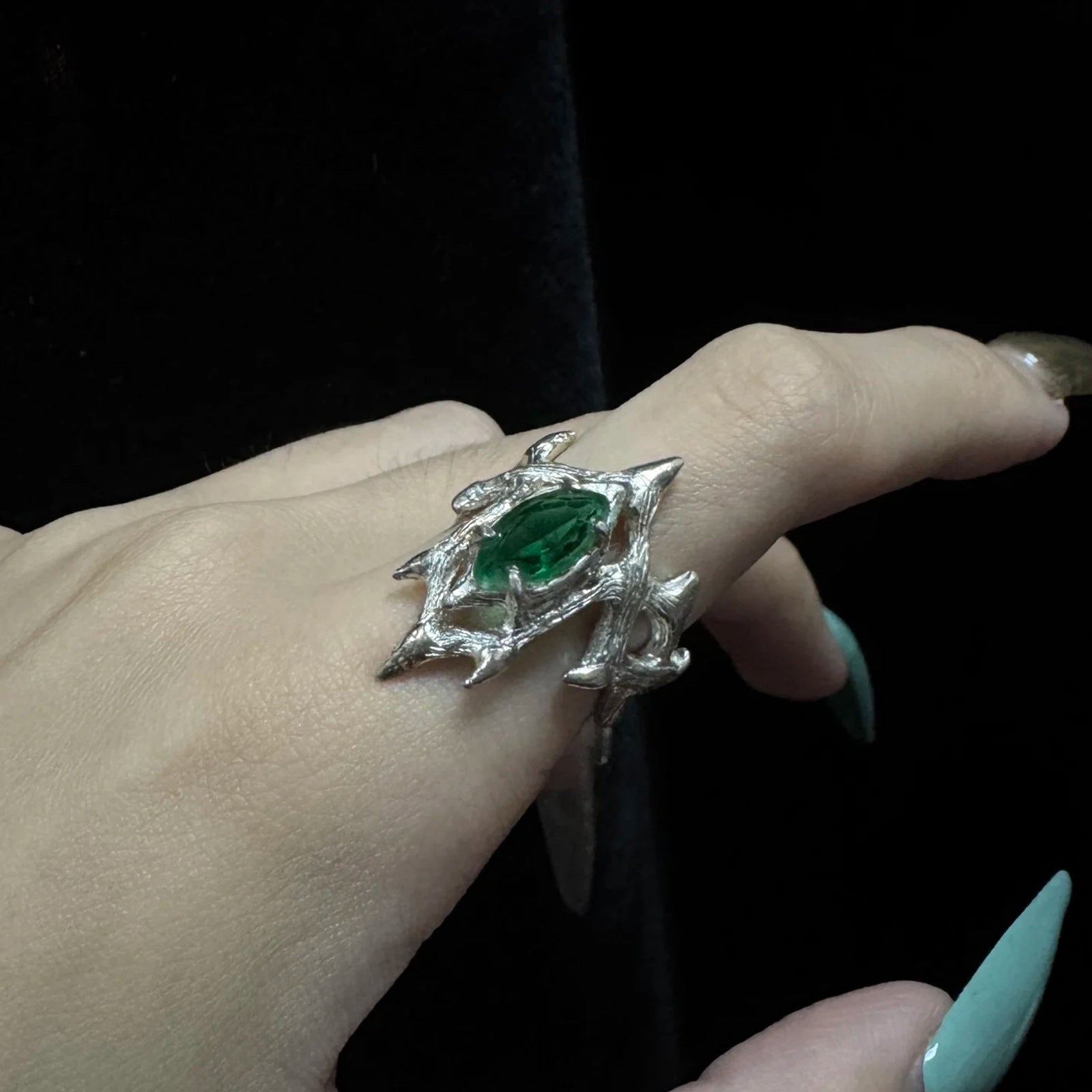 Wholesale Irregular Green Adjustable Open-Ended Index Finger Ring