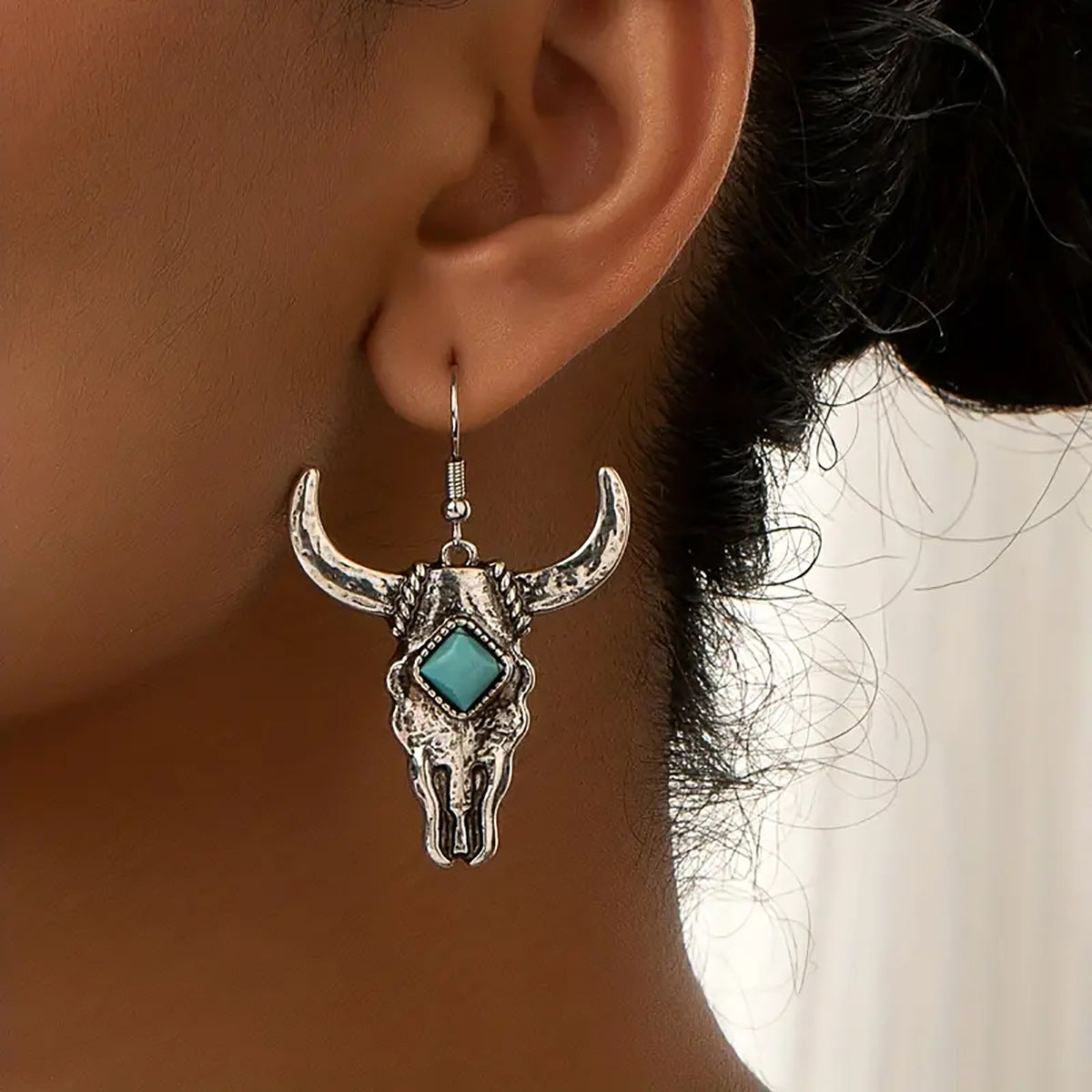 Wholesale Retro Cow Skull Turquoise Earrings for Women Daily Wear Boutique Resale Fashion Accessory