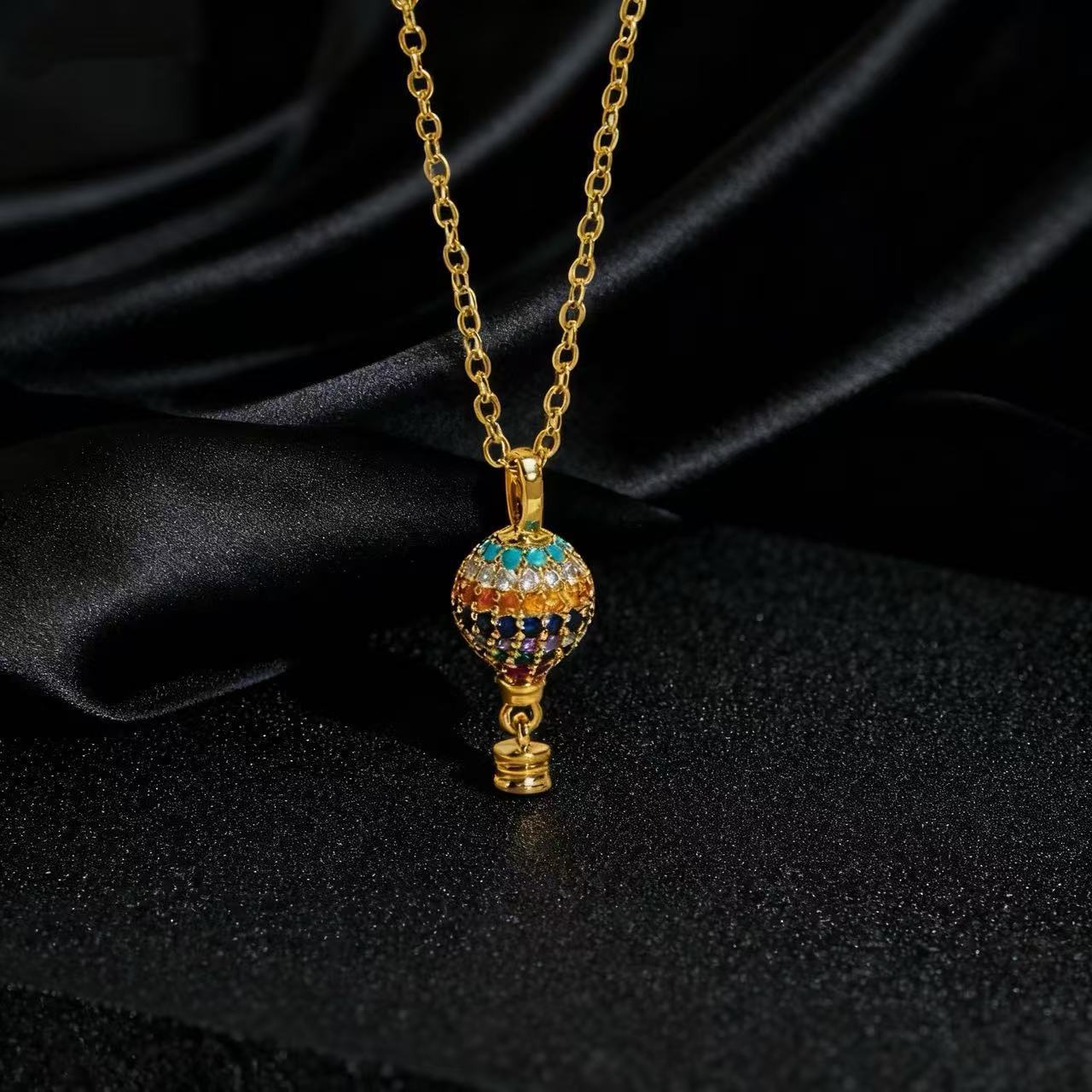 Wholesale Colorful Zircon Hot Air Balloon Pendant Necklace Copper Electroplated Women S Fashion Jewelry Accessory Trendy Collarbone Chain For Gift