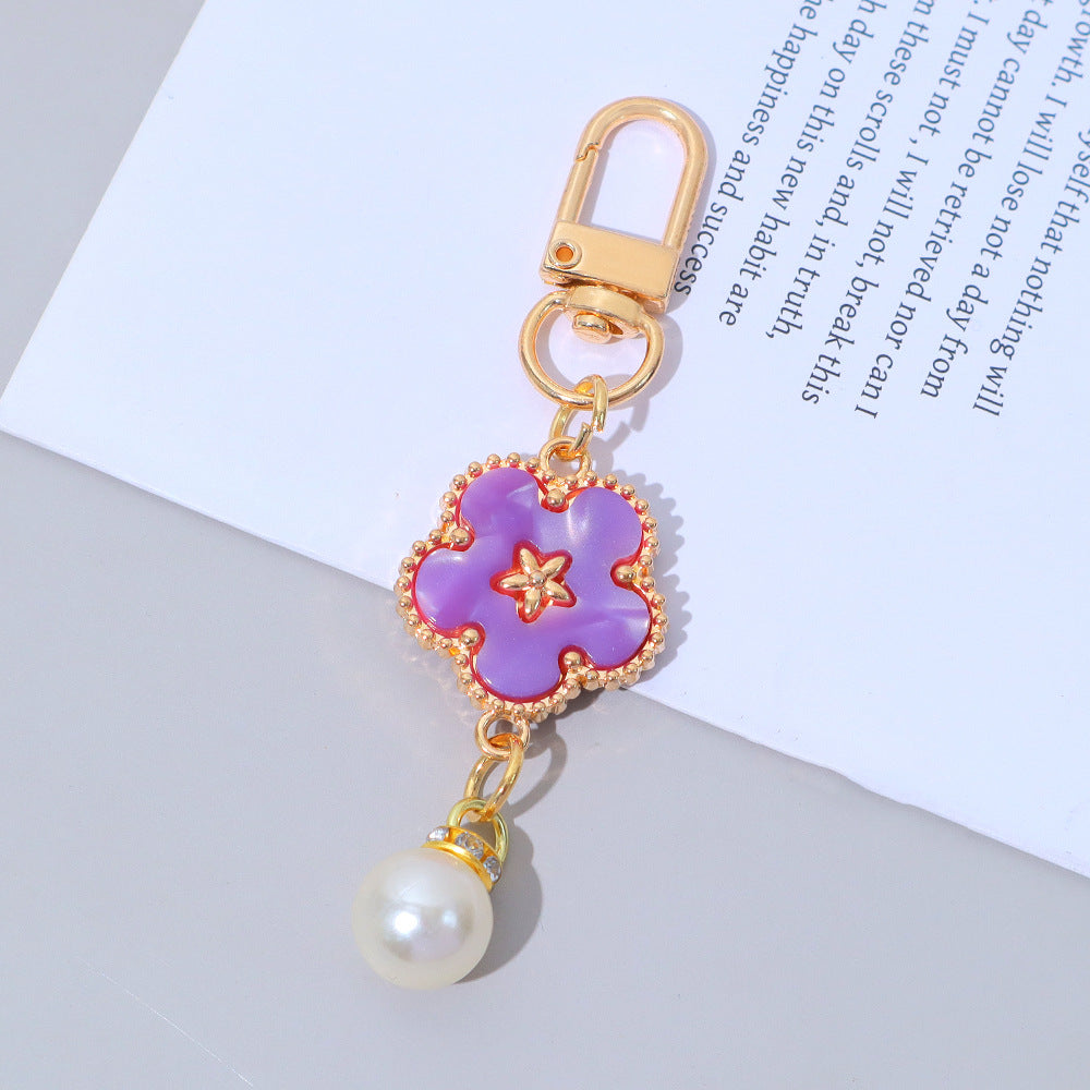 Wholesale Sweet Floral Pearl Keychain Bag Pendant Fashion Accessory Boutique Resale