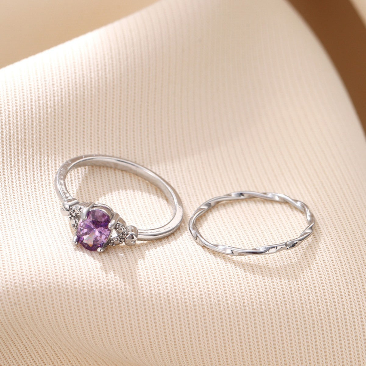 Wholesale  wave twisted plain ring  shiny purple oval zircon  ring
