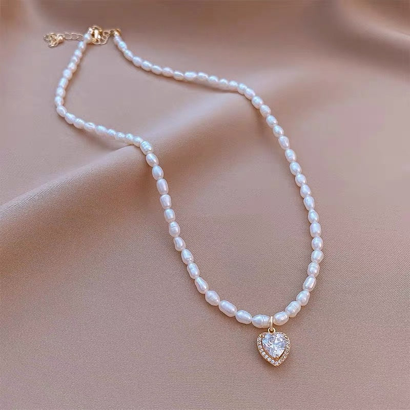 Wholesale natural freshwater pearl heart necklace