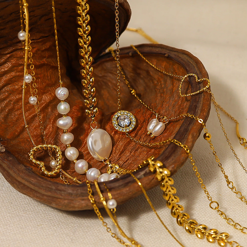 Wholesale Vintage Titanium Steel Bracelets Cuban Bracelet 18K Electroplating Light Luxury Bracelet ACC-BT-Mingl001