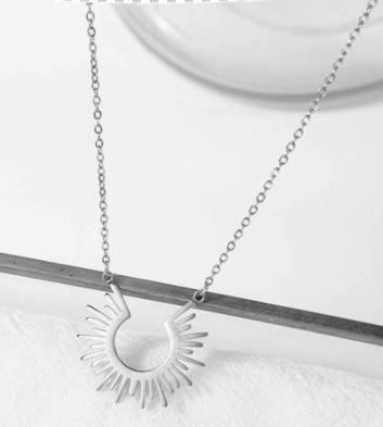 Wholesale Simple Sunflower 18K Titanium Steel Women's Short Necklace
