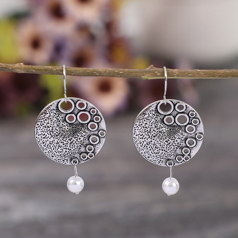 Wholesale Alloy Electroplated Pearl Stud Earrings Retro Baroque Style Fashion Accessory for Women