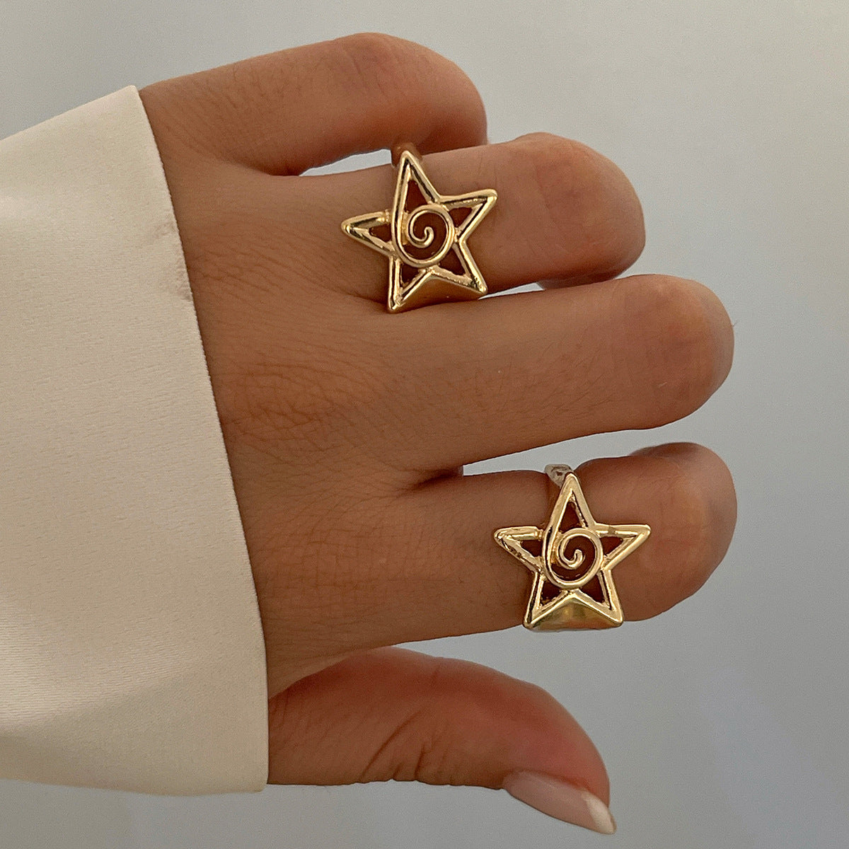 Wholesale Trendy Metal Hollow Star Ring Set - Geometric Five-Point Star Jewelry for Women,  Gift &  Everyday Wear