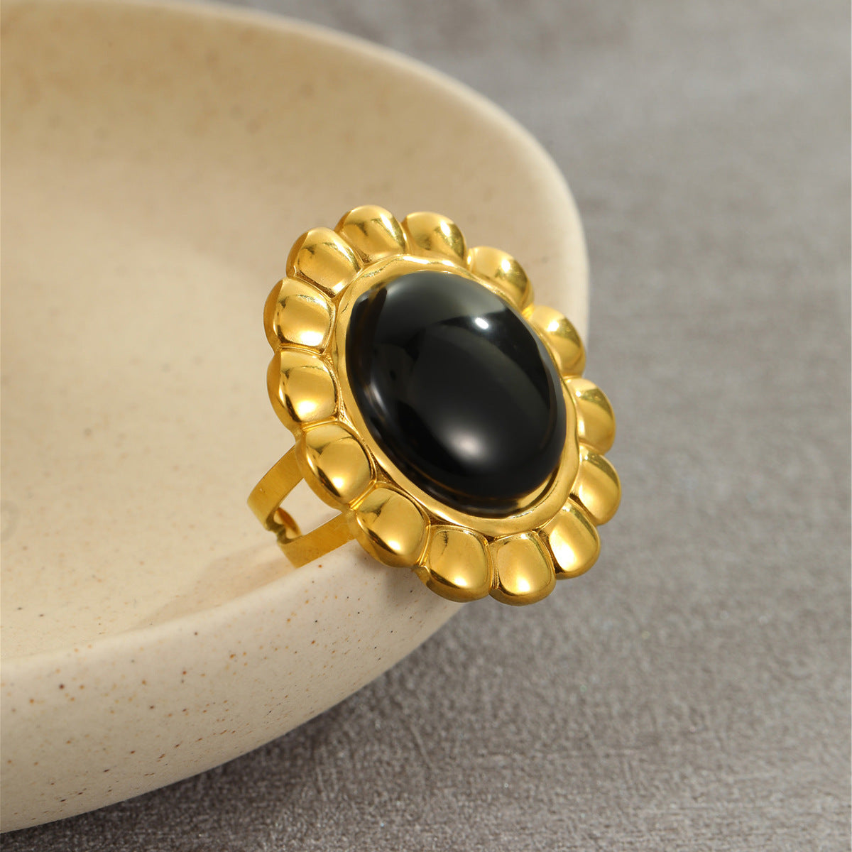 Wholesale  Stainless Steel Ring Retro Light Luxury Ring Jewelry