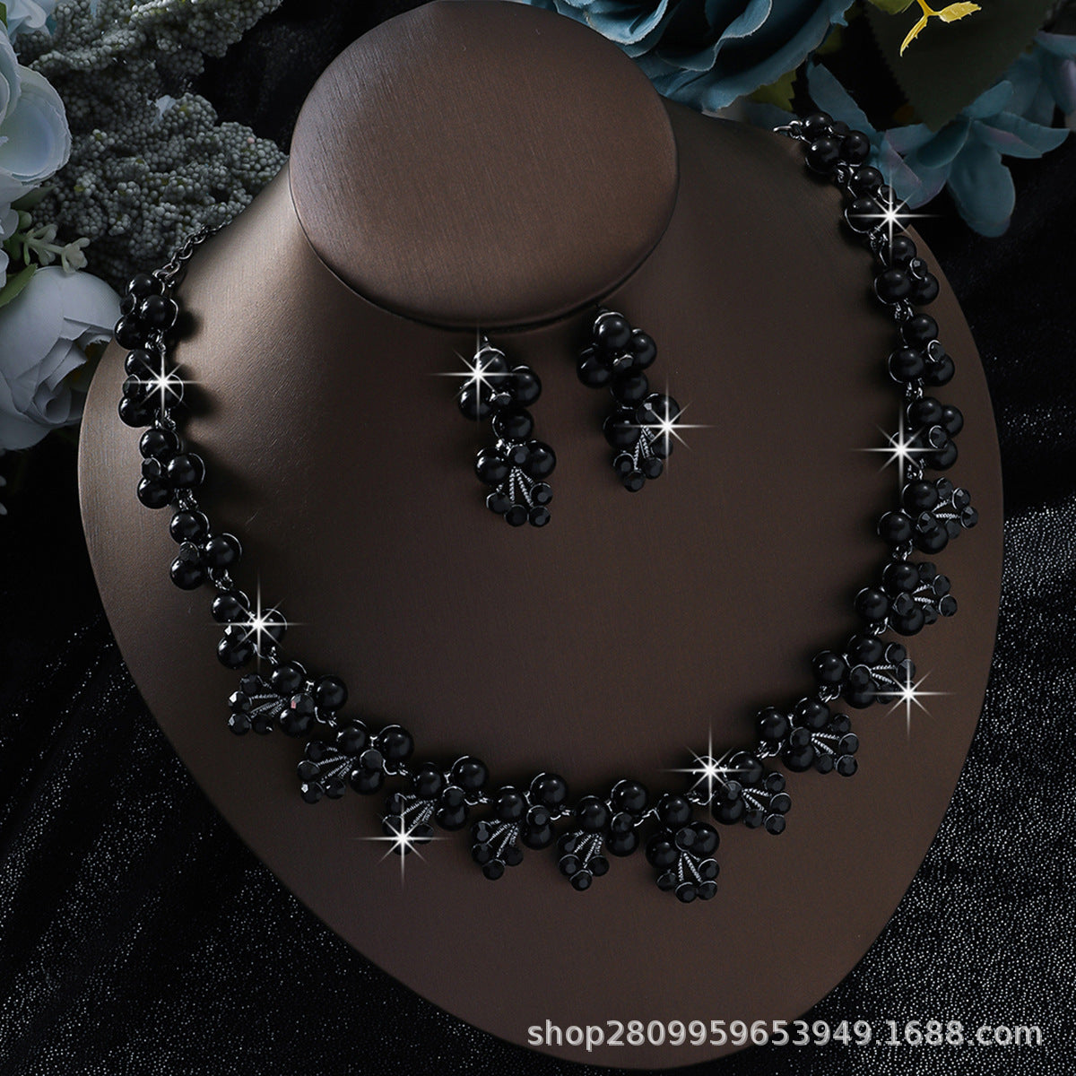 Wholesale Pearl Jewelry Set Necklace Earrings Fashion Accessory Boutique Resale