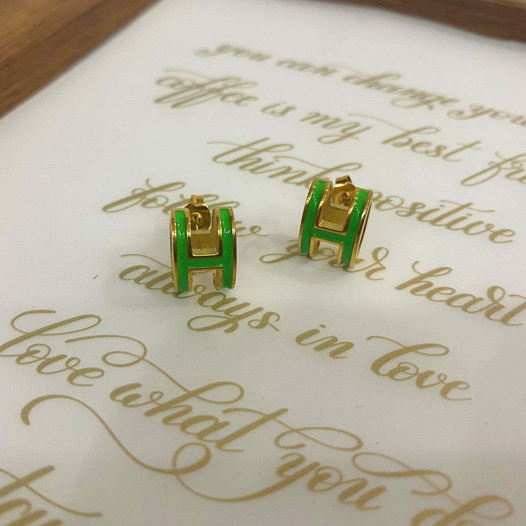 Wholesale Letter Necklace Gold Enamel Craft Clavicle Necklaces ACC-NE-YZXW001