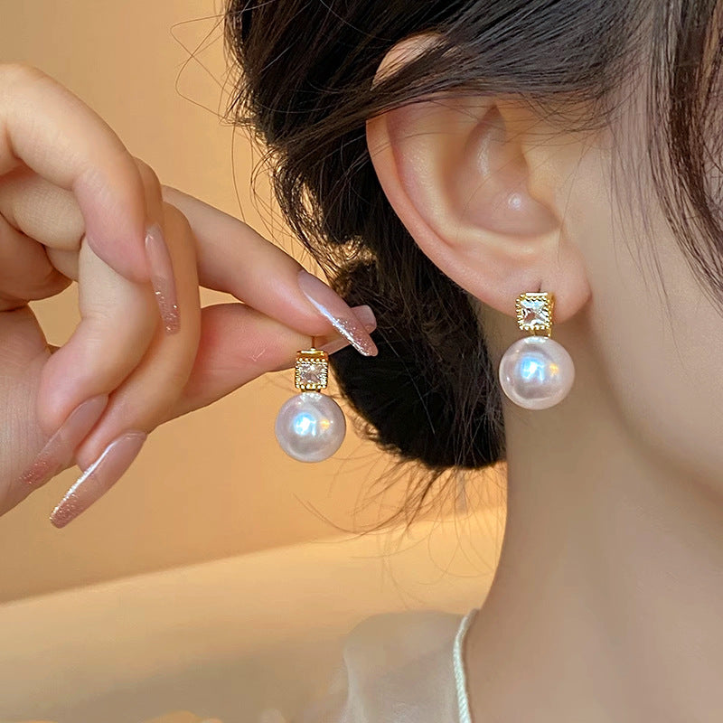 Wholesale Zircon Pearl Earrings Vintage Stud Earrings ACC-ES-Huih002