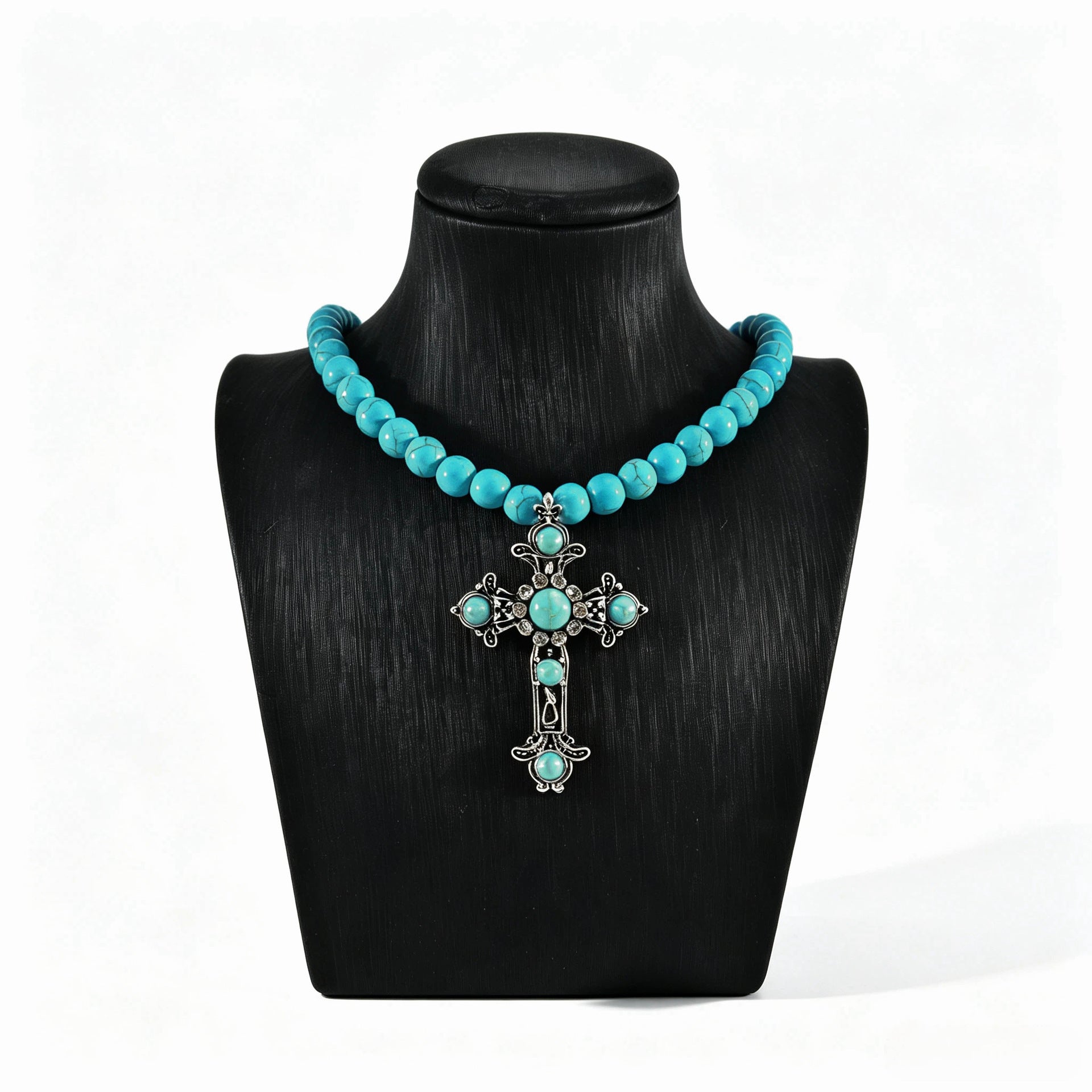 Wholesale Vintage Turquoise Red Stone Cross Pendant Necklace For Women Retro Collarbone Chain Jewelry Accessory