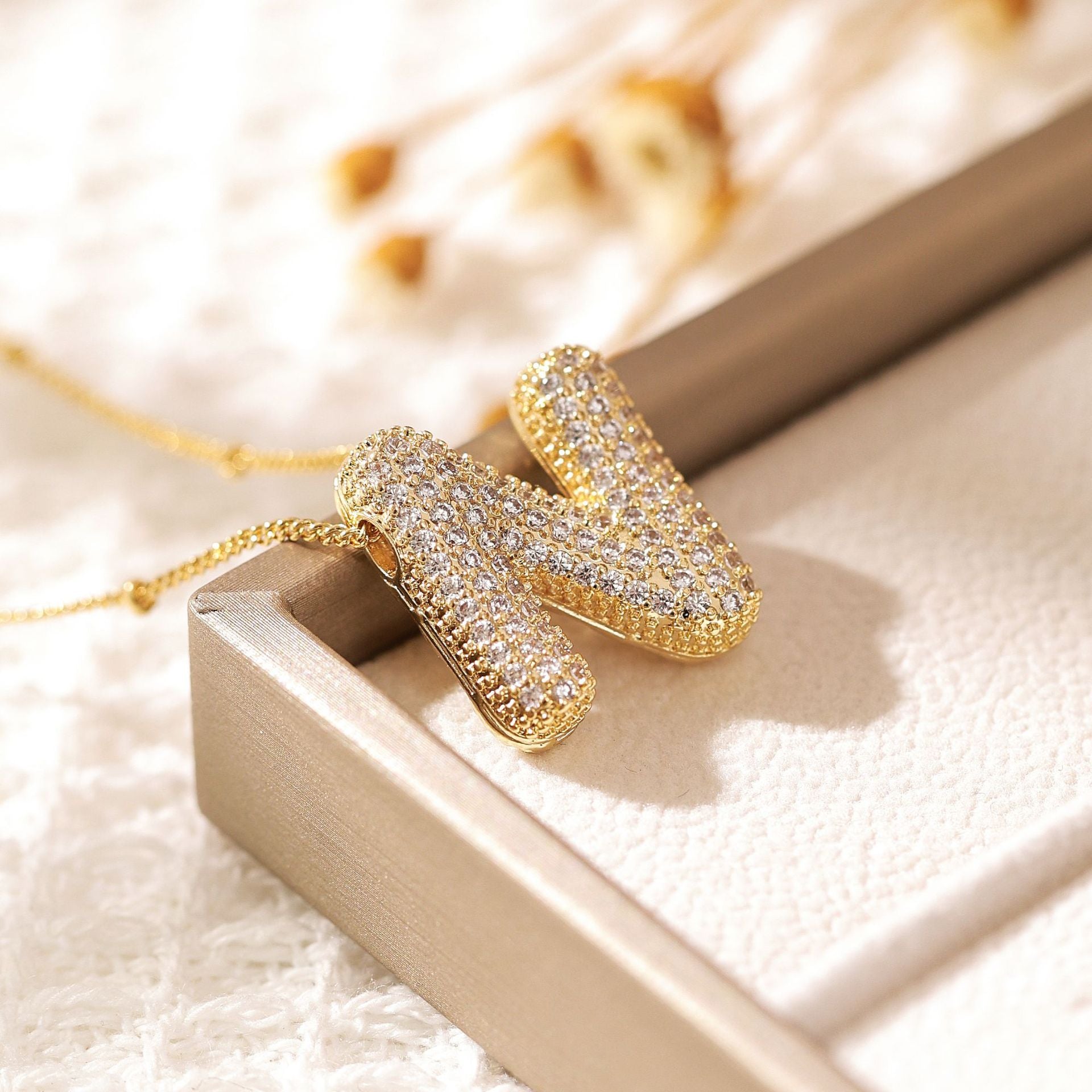 Wholesale Copper Gold Plated Zircon Clavicle Chain Birthday Balloon Letter Necklace ACC-NE-MeiWeite004