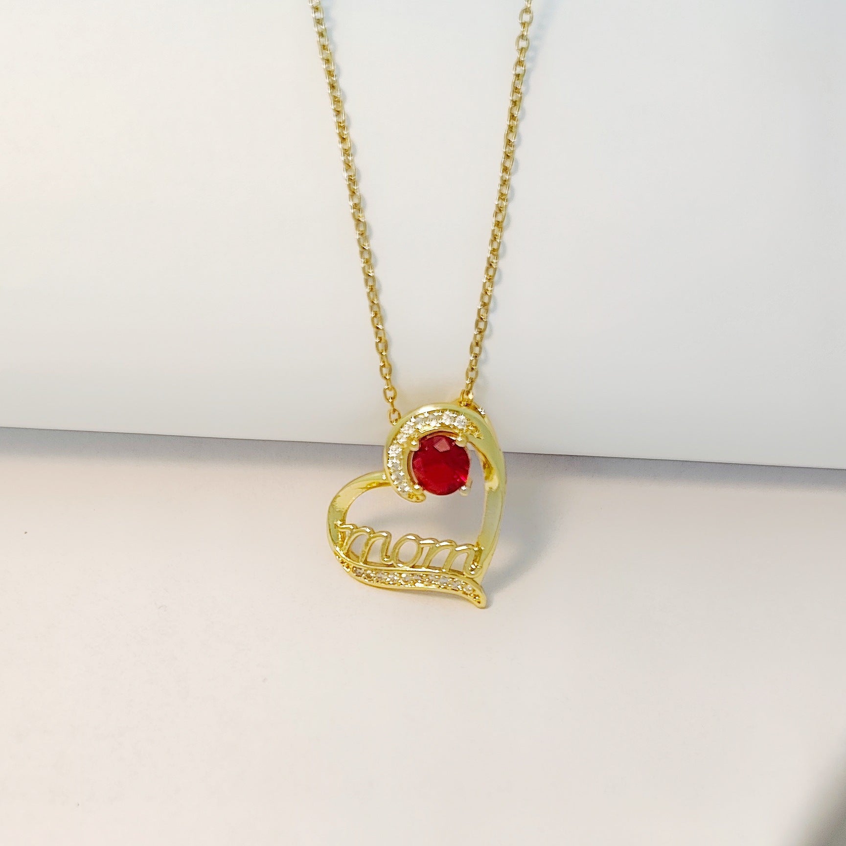 Wholesale Titanium Steel Mom Letter Love Necklace  Heart-shaped Mother's Day Necklaces