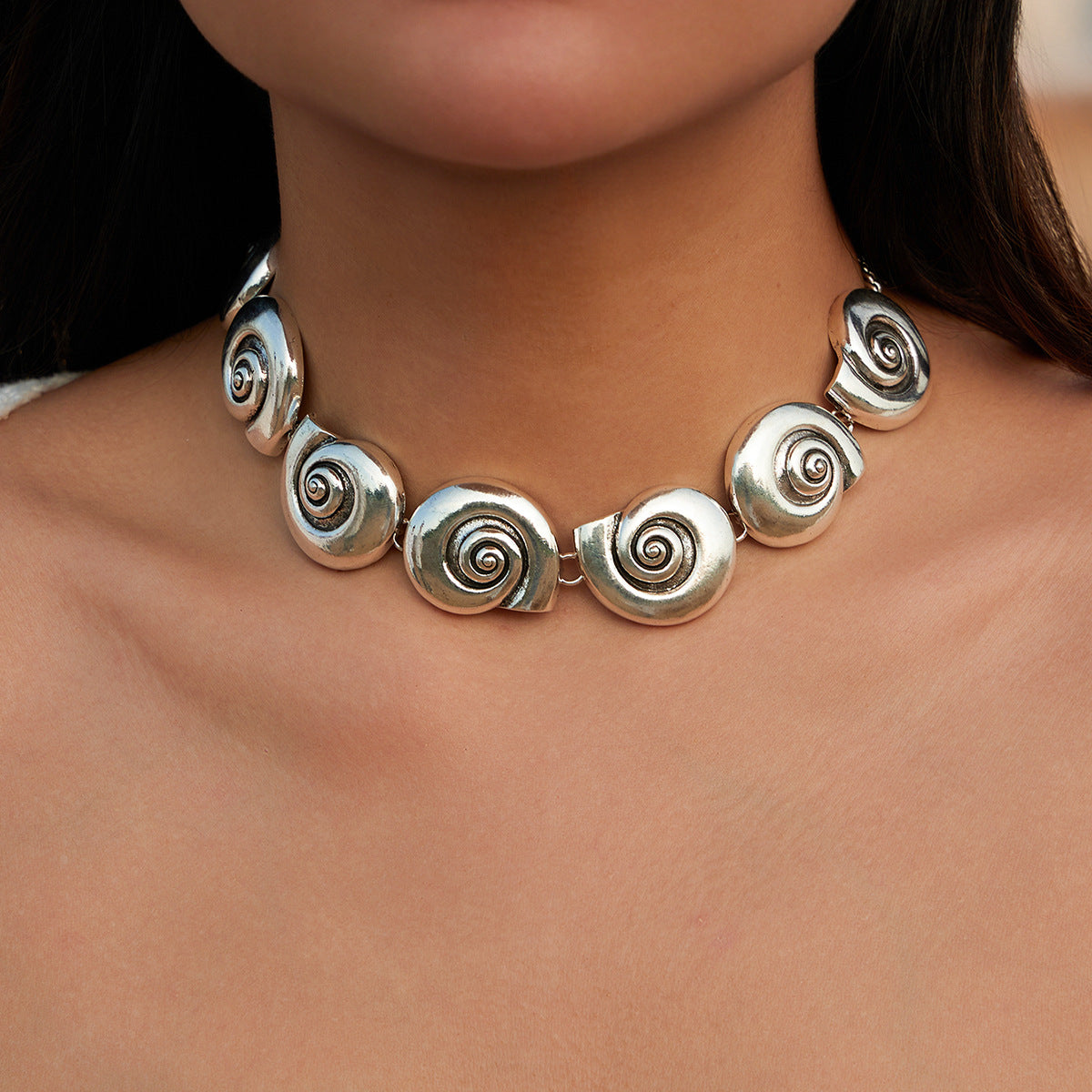 Wholesale Conch Shape Exaggerated Metal Necklace