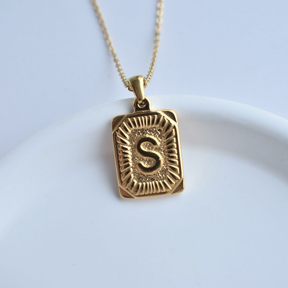 Wholesale Stainless Steel Letter Square Brand Pendant Plated 18K Necklace