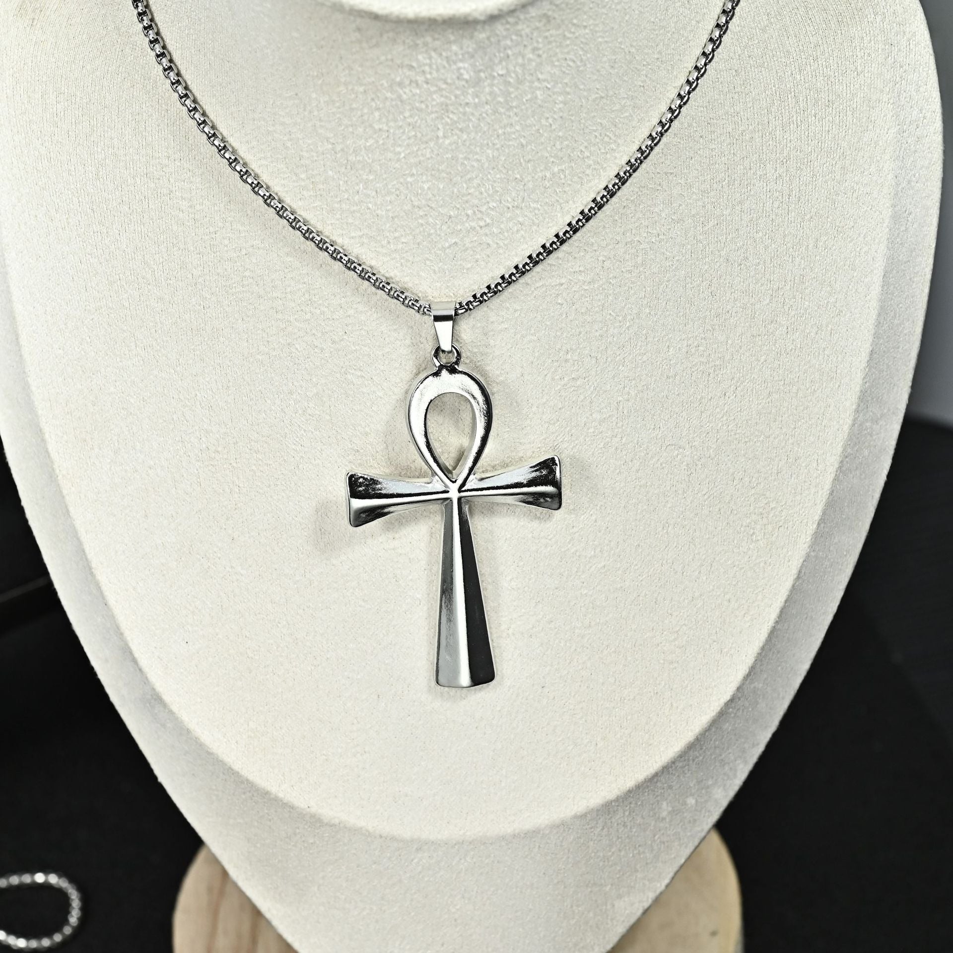 Wholesale Retro Vintage Cross Pendant Necklace For Men Stainless Steel Long Chain Chic Fashion Jewelry Accessory Gift