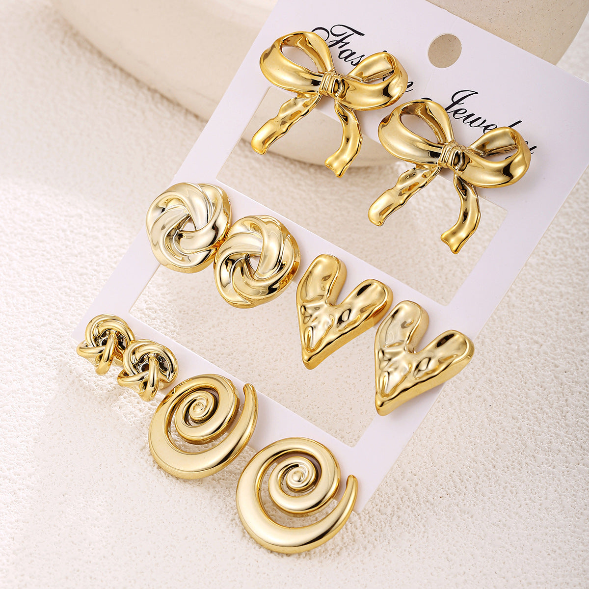 Wholesale Bow Heart Design Resin Earrings Set For Women Gold Electroplated Fashion Accessory Trendy Gift