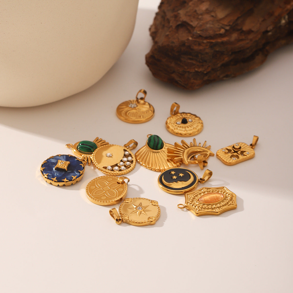 Wholesale Personalized Fashion Stainless Steel 18K Gold Accessories Natural Stone Oil Dropping Zircon Pendant Jewelry