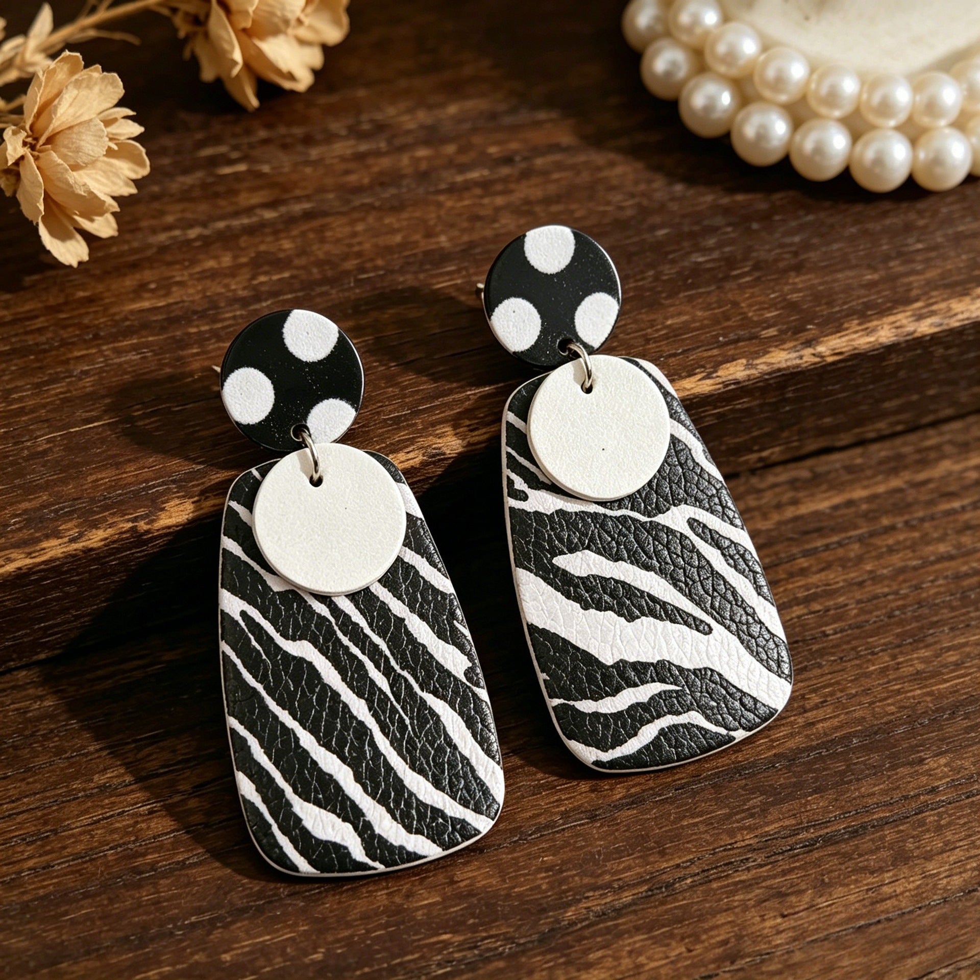 Wholesale Black White Zebra Pattern Multilayer Spliced Pu Leather Earrings Fashion Accessory