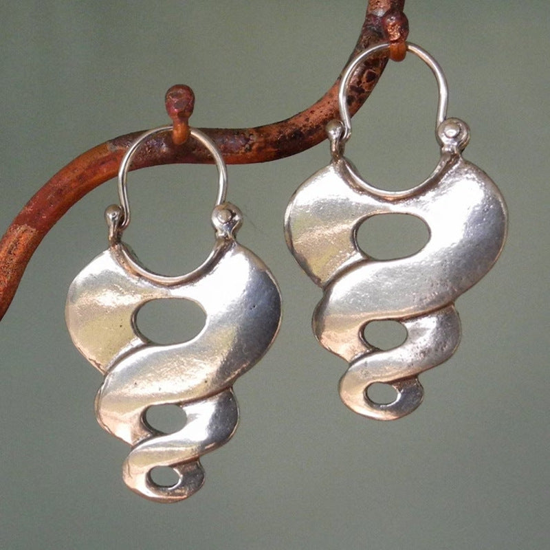 Wholesale Geometric Gypsy Curved Metal Earrings Vintage Hollow Curly Ancient Silver Earrings
