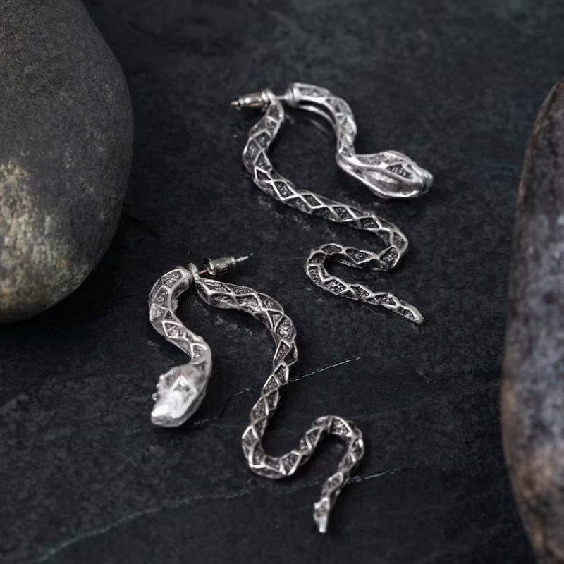 Wholesale  creative personality twisted snake pendant earrings