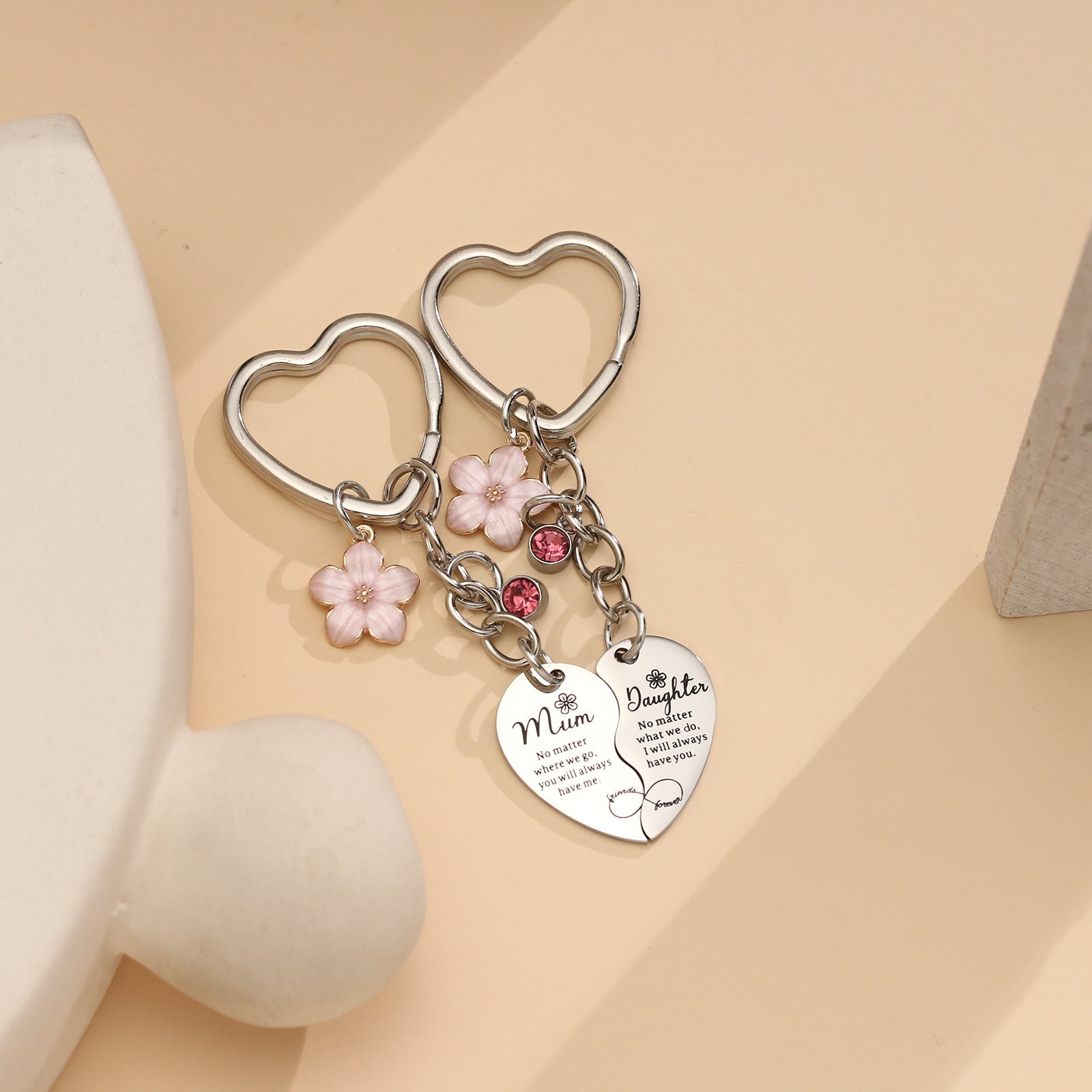 Wholesale Stainless steel heart-shaped keychain