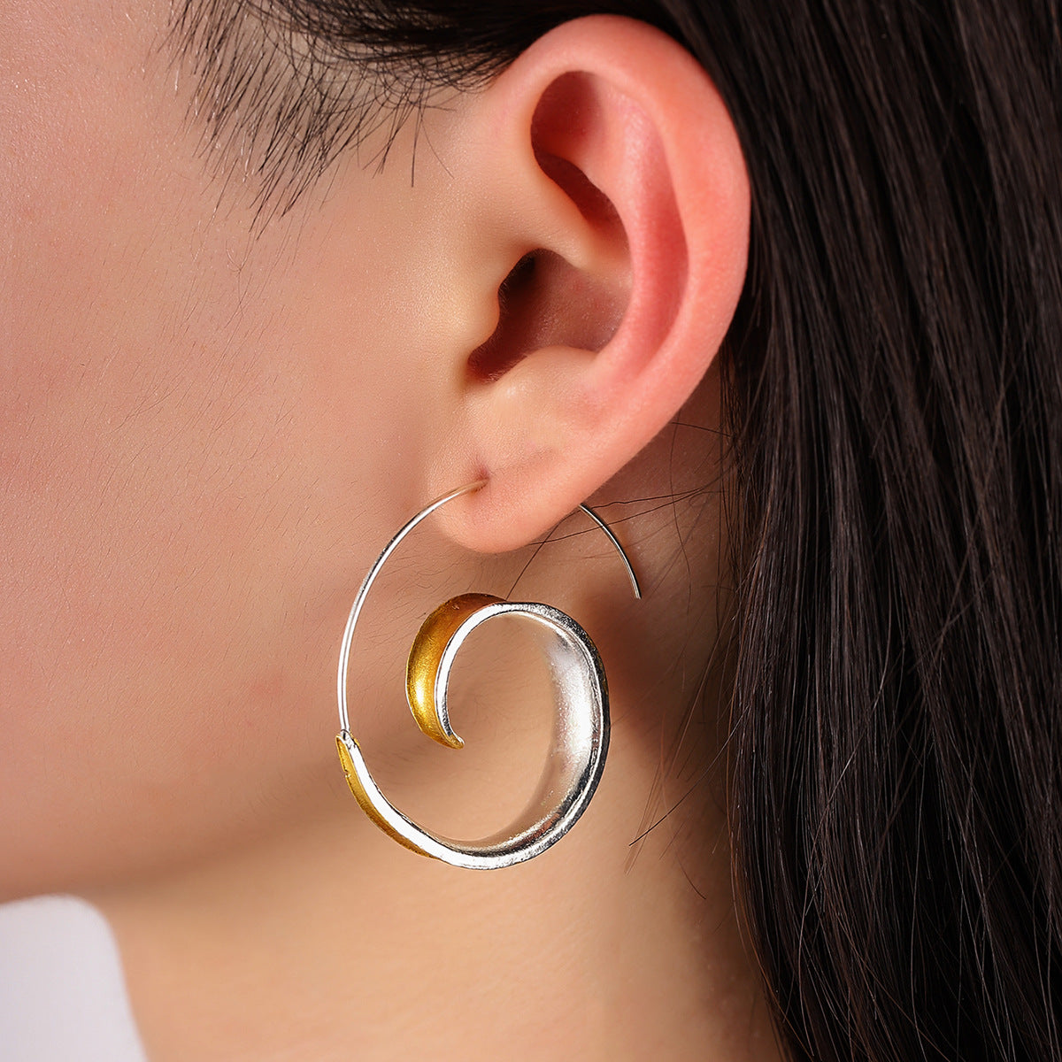 Wholesale Boutique Geometric Large Hoop Earrings Metal Plated Jewelry Accessory